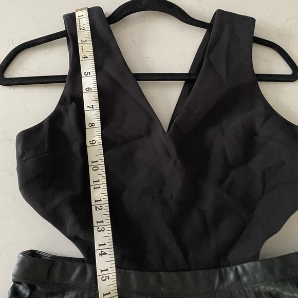 Topshop Black Vegan Faux Leather Cutout Pleated Mini Little Cocktail Dr… - Picture 3 of 10